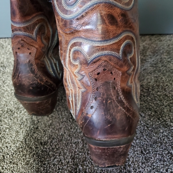 Ariat Boot - Picture 2 of 4